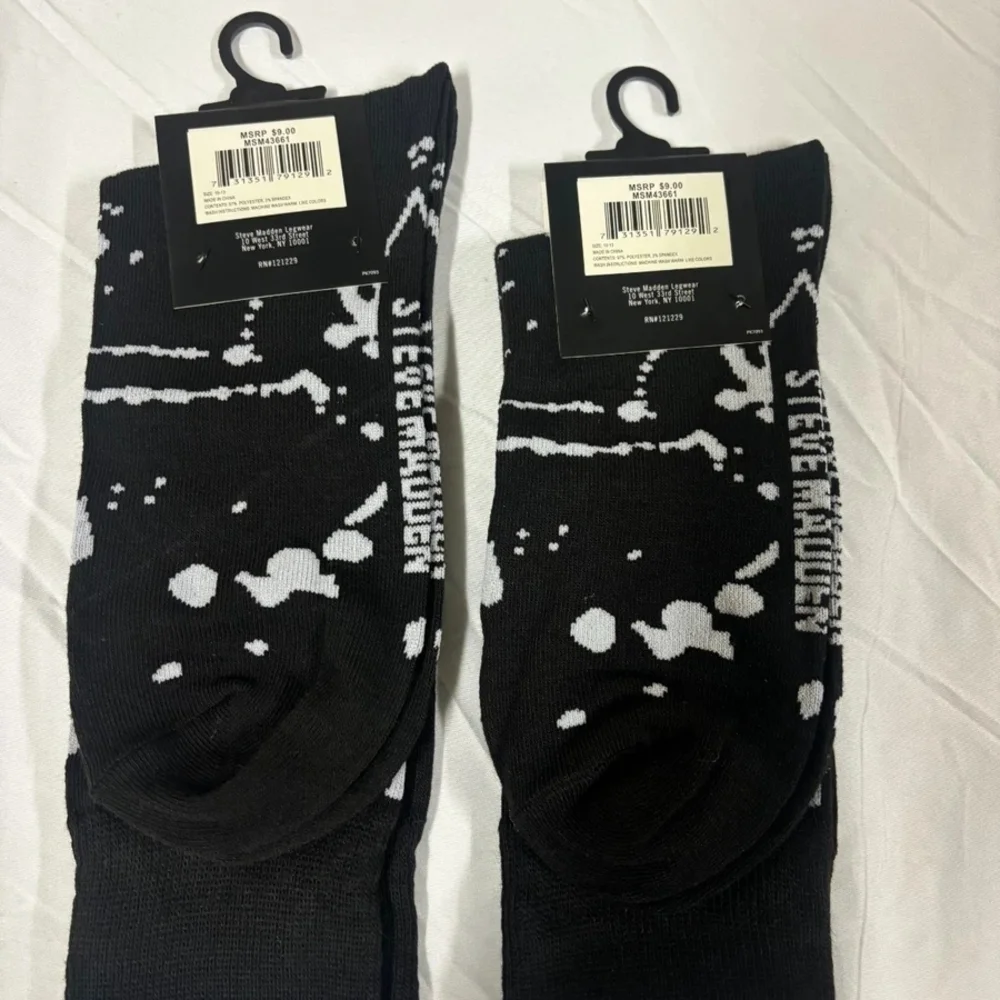 Steve Madden Black White Paint Splatter Pattern Crew Socks Size 6-12.5-Set 2 NEW